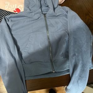 Women’s cropped zip up